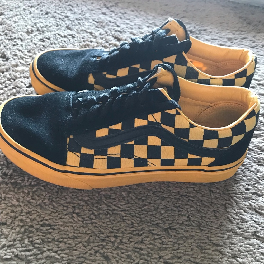 Yellow/Black Low Top Checkered Vans